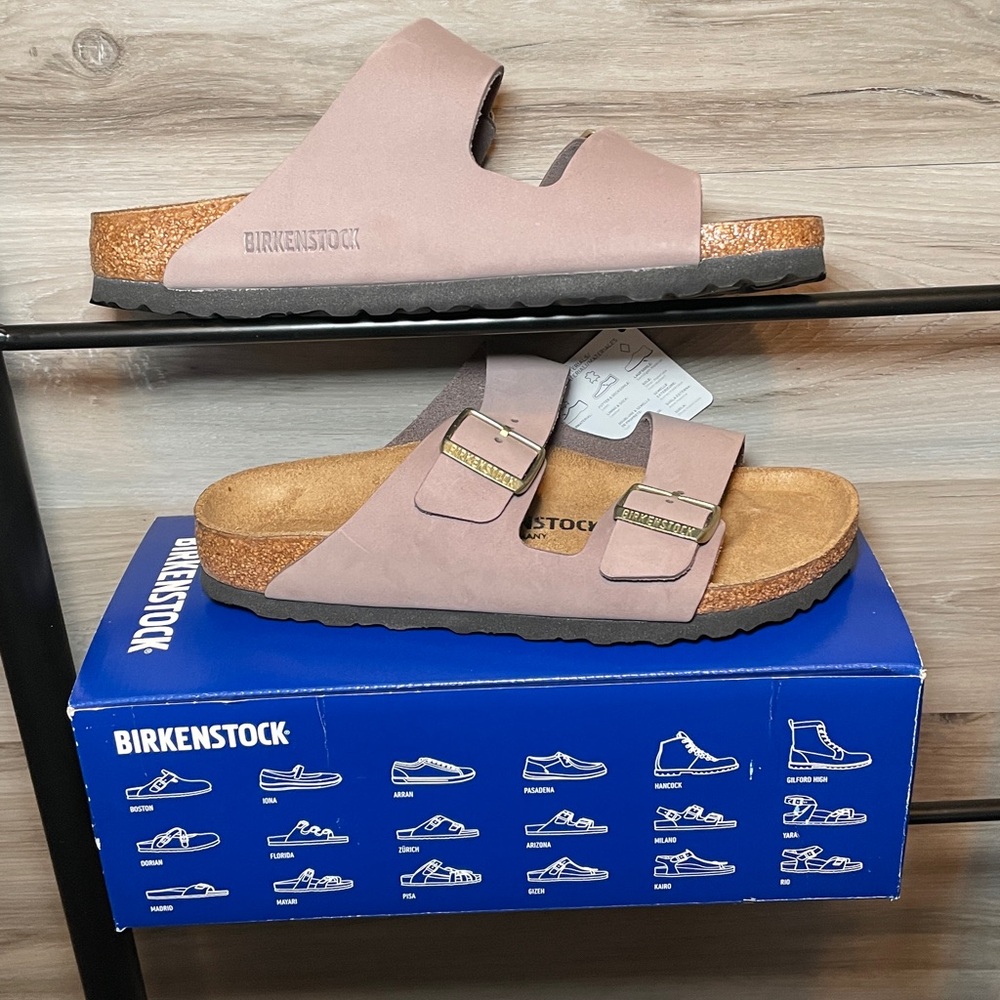NIB- Women's Arizona Nubuck Birkenstock Sandals, Faded Purple, Narrow Fit - Picture 2 of 5